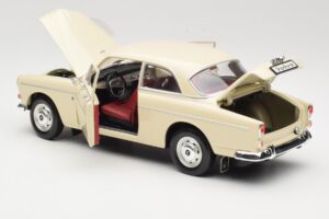 Volvo P121 Amazon Biały Revell 1:18 08866 Metal — zdjęcie 5 z 8