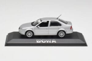 Volkswagen Bora Reflex Srebrny Minichamps 1:43 Volkswagen Bora Reflex Srebrny Minichamps 1:43 81982223S Metal