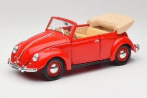 Volkswagen Kabriolet Ruby Czerwony Maisto 1:18 32826 Metal