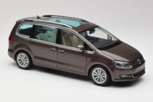 Volkswagen Sharan 7N Dębowy Brąz Metalik Minichamps 1:18 110051001 Metal — zdjęcie 6 z 8