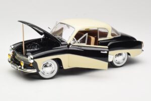 Wartburg 311 Coupe Czarny & Beige Revell 1:18 08419 Metal — zdjęcie 2 z 8