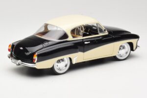 Wartburg 311 Coupe Czarny & Beige Revell 1:18 08419 Metal — zdjęcie 3 z 8