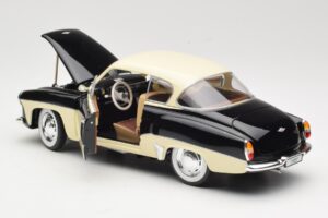 Wartburg 311 Coupe Czarny & Beige Revell 1:18 08419 Metal — zdjęcie 5 z 8