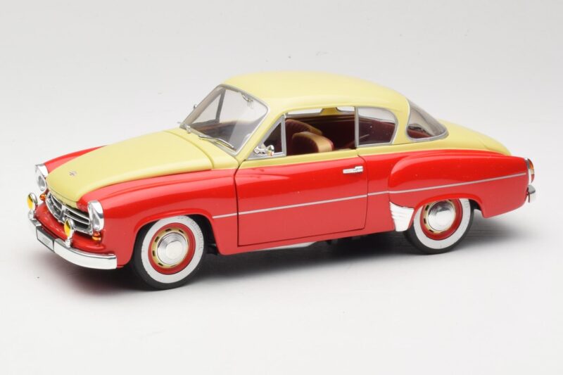 Wartburg 311 Coupe Czerwony & Beige Revell 1:18 08418 Metal