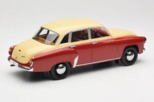 Wartburg 311 Dark Red Beige MCG 1:18 MCG18299 Metal — zdjęcie 2 z 6