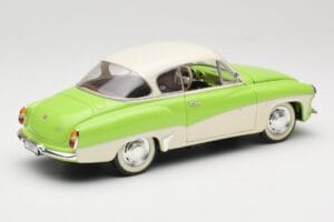 Wartburg 313 Pastelowy Zielony na Beżu Revell 1:18 09018 Metal — zdjęcie 3 z 8