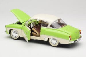 Wartburg 313 Pastelowy Zielony na Beżu Revell 1:18 09018 Metal — zdjęcie 5 z 8