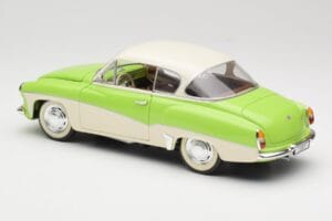 Wartburg 313 Pastelowy Zielony na Beżu Revell 1:18 09018 Metal — zdjęcie 7 z 8