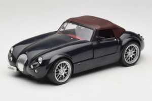 Wiesmann Roadster MF Carbon Black Revell 1:18 WIESMANN001 Metal — zdjęcie 3 z 9