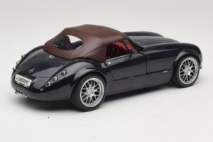 Wiesmann Roadster MF Carbon Black Revell 1:18 WIESMANN001 Metal — zdjęcie 4 z 9