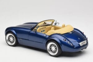 Wiesmann Roadster MF3 Niebieski Revell 1:18 08861 Metal — zdjęcie 7 z 8
