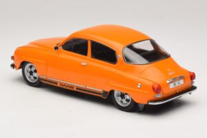 Saab 96 V4 Pomarańczowy MCG 1:18 MCG18654 Metal — zdjęcie 5 z 6