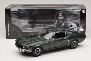 Ford Mustang GT Bullitt z Figurką Steve'a McQueena Greenlight 1:18 12885 Metal — zdjęcie 8 z 8