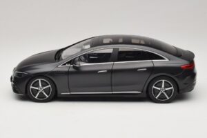 Mercedes EQE V295 Graphite Grey Magno NZG 1:18 B66961108 Metal — zdjęcie 3 z 8