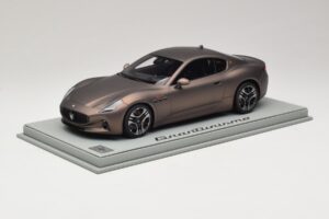 Maserati GranTurismo Trofeo Rame Folgore BBR 1:18 P18240AMAS Żywica — zdjęcie 2 z 7