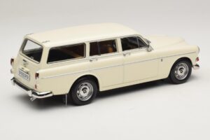 Volvo Amazon Kombi Pearl White Norev 1:18 188750 Metal — zdjęcie 2 z 6