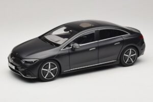 Mercedes EQE V295 Graphite Grey Magno NZG 1:18 Mercedes EQE V295 Graphite Grey Magno NZG 1:18 B66961108 Metal