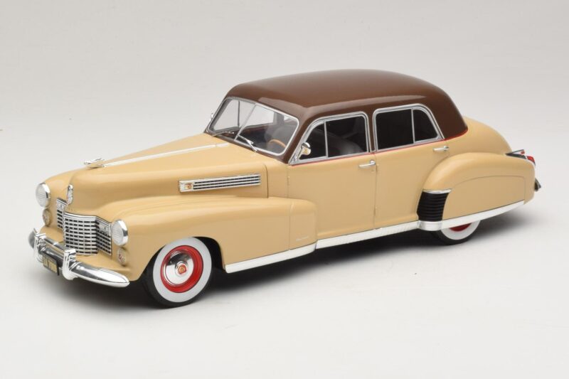 Cadillac Fleetwood Series 60 Special Beżowy MCG 1:18 MCG18656 Metal