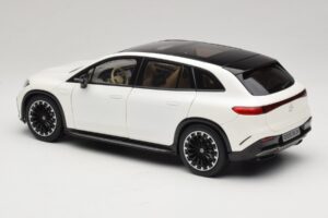 Mercedes EQS SUV X296 Manufaktur Diamond White NZG 1:18 B66960590 Metal — zdjęcie 7 z 8