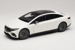 Mercedes EQS V297 Manufaktur Opalite White NZG 1:18 Mercedes EQS V297 Manufaktur Opalite White NZG 1:18 B66961049 Metal