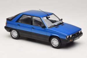 Renault 11 TXE Blue Metallic MCG 1:18 MCG18591 Metal — zdjęcie 4 z 6