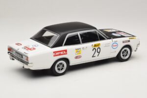 Opel Commodore A #29 J-L. Clarr / J-P. Peyroux Tour de France Automobile 1971 MCG 1:18 MCG18562R Metal — zdjęcie 2 z 6