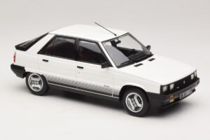 Renault 11 Turbo Biały MCG 1:18 MCG18589 Metal — zdjęcie 4 z 6
