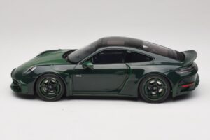 Porsche 911 992 Turbo S Brabus 900 Rocket R Mean Green GT Spirit 1:18 GT959 Żywica — zdjęcie 3 z 6
