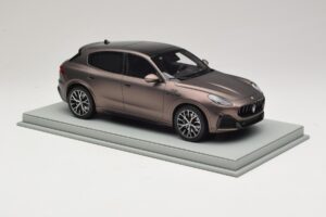 Maserati Grecale Brązowy BBR 1:18 P18220FMAS Żywica — zdjęcie 4 z 7