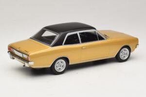 Opel Commodore A Beżowy MCG 1:18 MCG18559 Metal — zdjęcie 2 z 6