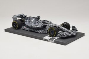 Alfa Romeo Orlen C42 R. Kubica Testing Barcelona 2022 Minichamps 1:18 117229988 Żywica — zdjęcie 4 z 7