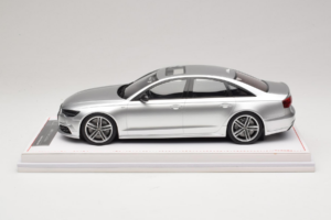 Audi S6 C7 Florett Silver Metallic IVY Merit 1:18 REMC038 Żywica