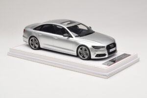 Audi S6 C7 Florett Silver Metallic IVY Merit 1:18 REMC038 Żywica — zdjęcie 4 z 7
