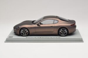 Maserati GranTurismo Trofeo Rame Folgore BBR 1:18 P18240AMAS Żywica