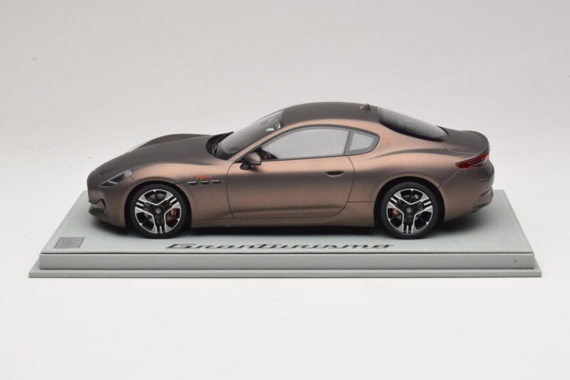 Maserati GranTurismo Trofeo Rame Folgore BBR 1:18 P18240AMAS Żywica