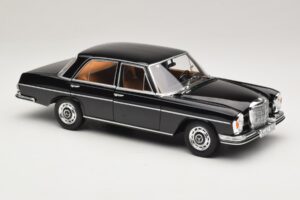 Mercedes 280 SE W108 Czarny Norev 1:18 183360 Metal — zdjęcie 6 z 8