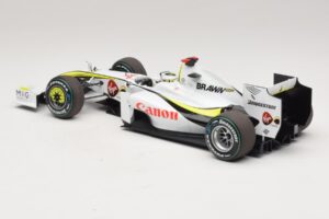 Brawn GP BGP001 #22 J. Button Singapore GP 2009 Minichamps 1:18 180090222 Żywica — zdjęcie 5 z 7