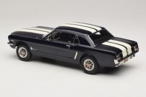 Ford Mustang Nightmist Blue Norev 1:18 182805 Metal — zdjęcie 5 z 6