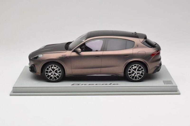 Maserati Grecale Brązowy BBR 1:18 P18220FMAS Żywica
