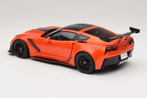 Chevrolet Corvette C7 ZR1 Czerwony IXO 1:18 U18RDC001-FO Metal — zdjęcie 7 z 8
