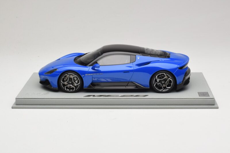 Maserati MC20 Blu Infinito BBR 1:18 P18191EMAS Żywica