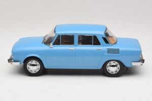 Skoda 100 LS Jasnoniebieski MCG 1:18 MCG18782 Metal — zdjęcie 3 z 6