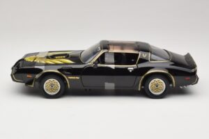 Pontiac Firebird Trans Am Kill Bill Movie Greenlight 1:18 12951 Metal — zdjęcie 3 z 6