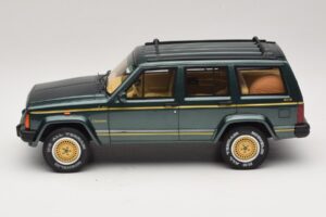 Jeep Cherokee XJ Limited Hunter Green Otto 1:18 OT1204 Żywica — zdjęcie 3 z 6