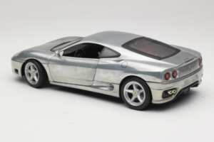 Ferrari 360 Modena Chromowane Srebro Hot Wheels 1:18 27774 Metal — zdjęcie 7 z 8