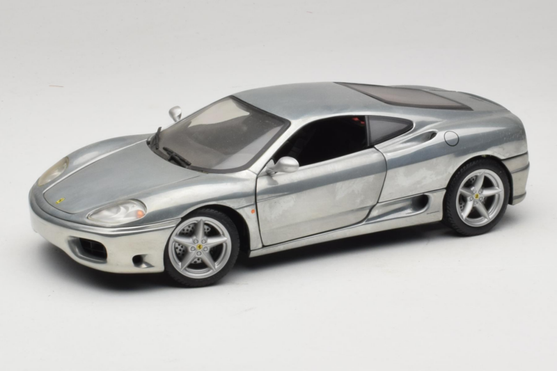 Ferrari 360 Modena Chromowane Srebro Hot Wheels 1:18 27774 Metal