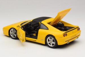 Ferrari F355 Spider Żółty z Czarnym Dachem UT Models 1:18 180074030-P4 Metal — zdjęcie 5 z 8