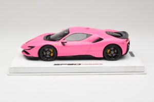 Ferrari SF90 Pack Fiorano Błyszczący Qatar Pink BBR 1:18 RACELINE137 Żywica — zdjęcie 3 z 7