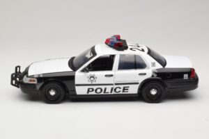Ford Crown Victoria Police Interceptor The Hangover Movie Greenlight 1:18 12911 Metal — zdjęcie 3 z 6