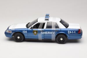 Ford Crown Victoria Police Interceptor The Walking Dead Greenlight 1:18 12957 Metal — zdjęcie 3 z 6